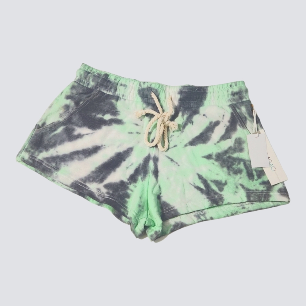Lagaci shorts Size Medium